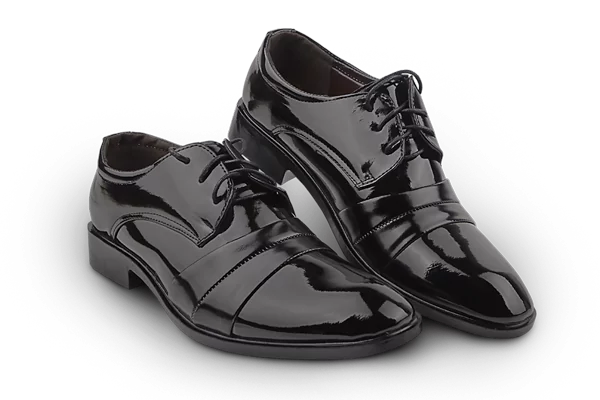 Черные кожаные ботинки с поперечными линиями Manzetti (Италия)